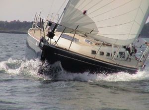 Sabre28 Sabre 28 Sailboat cutting though the water